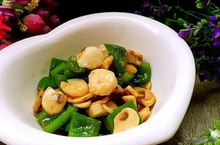 祛痘食譜，青椒炒蘑菇